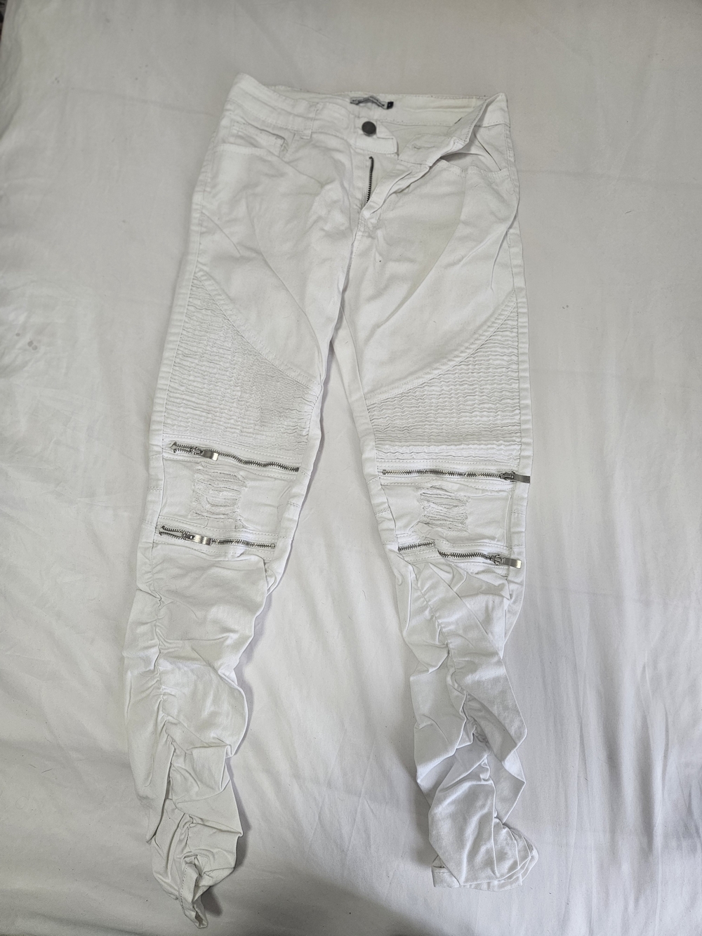Revamped White Skinny Moto Jogger Pants with Zippers